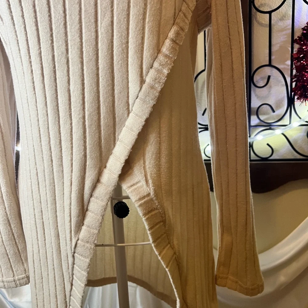 Cream Ribbed Women Top - Picture 2 of 5